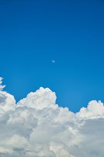 Cloud-Based Mobile CMMS: Pros and Cons Cloud-Based Mobile CMMS: Pros and Cons
