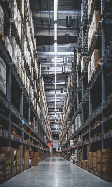 How can a CMMS assist in managing warehouse maintenance in aerospace?