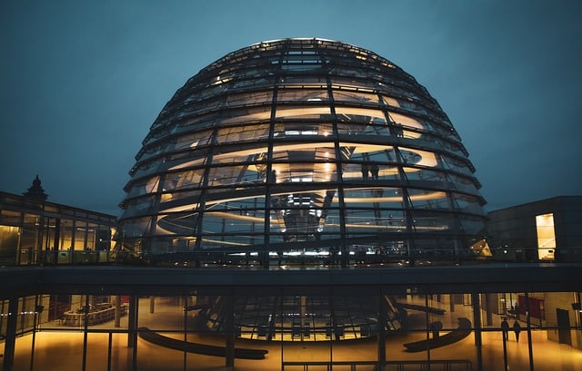 How can a CMMS support lean maintenance initiatives in government?