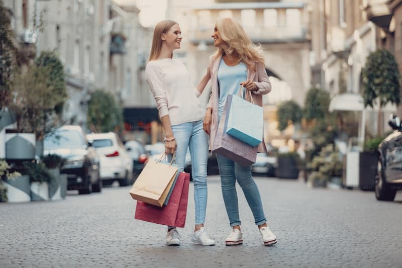 How does a CMMS assist in managing maintenance for shopping malls? How does a CMMS assist in managing maintenance for shopping malls?