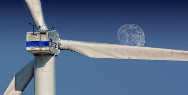 How does a CMMS help in managing energy consumption in automotive plants?