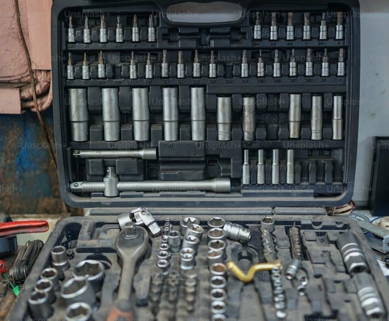 How does a CMMS help in managing maintenance schedules for rental equipment?