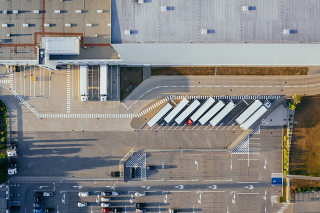How does a CMMS help in tracking maintenance KPIs in facilities management? How does a CMMS help in tracking maintenance KPIs in facilities management?