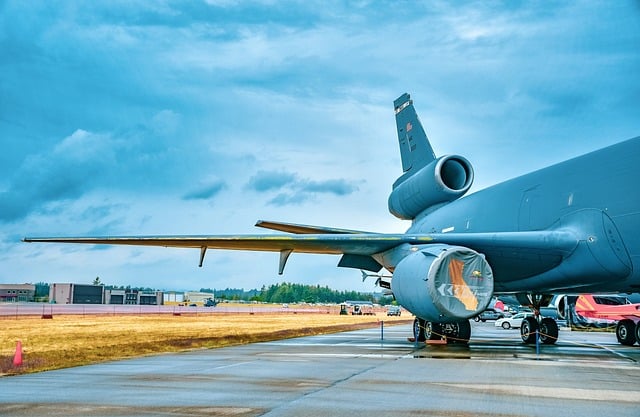 How does a CMMS help reduce downtime in aerospace and defense?