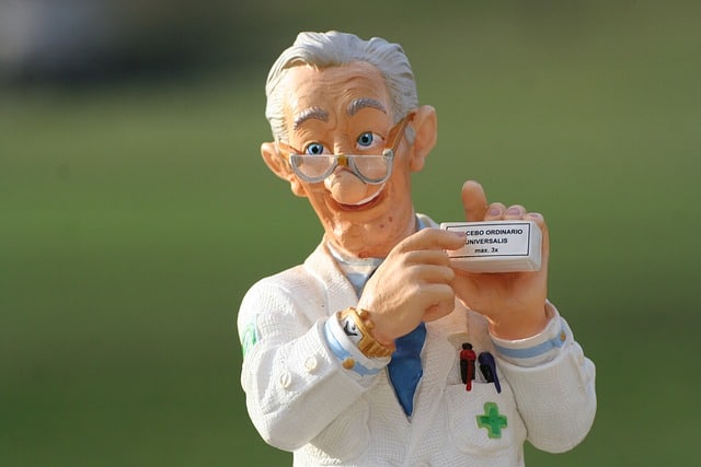 How does a CMMS help reduce downtime in pharmaceutical manufacturing?