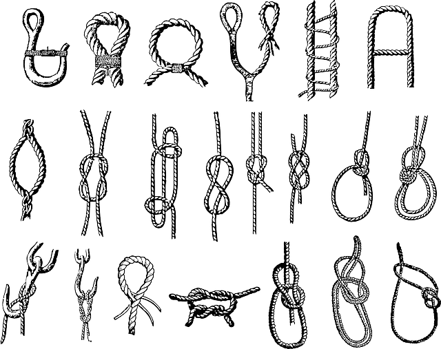 How does a CMMS support preventive maintenance programs in maritime operations?