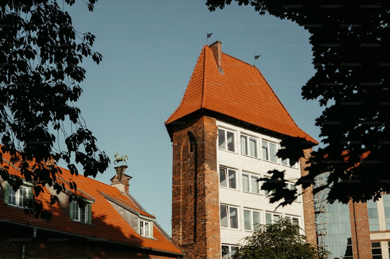 How does a CMMS support the management of university campus maintenance?
